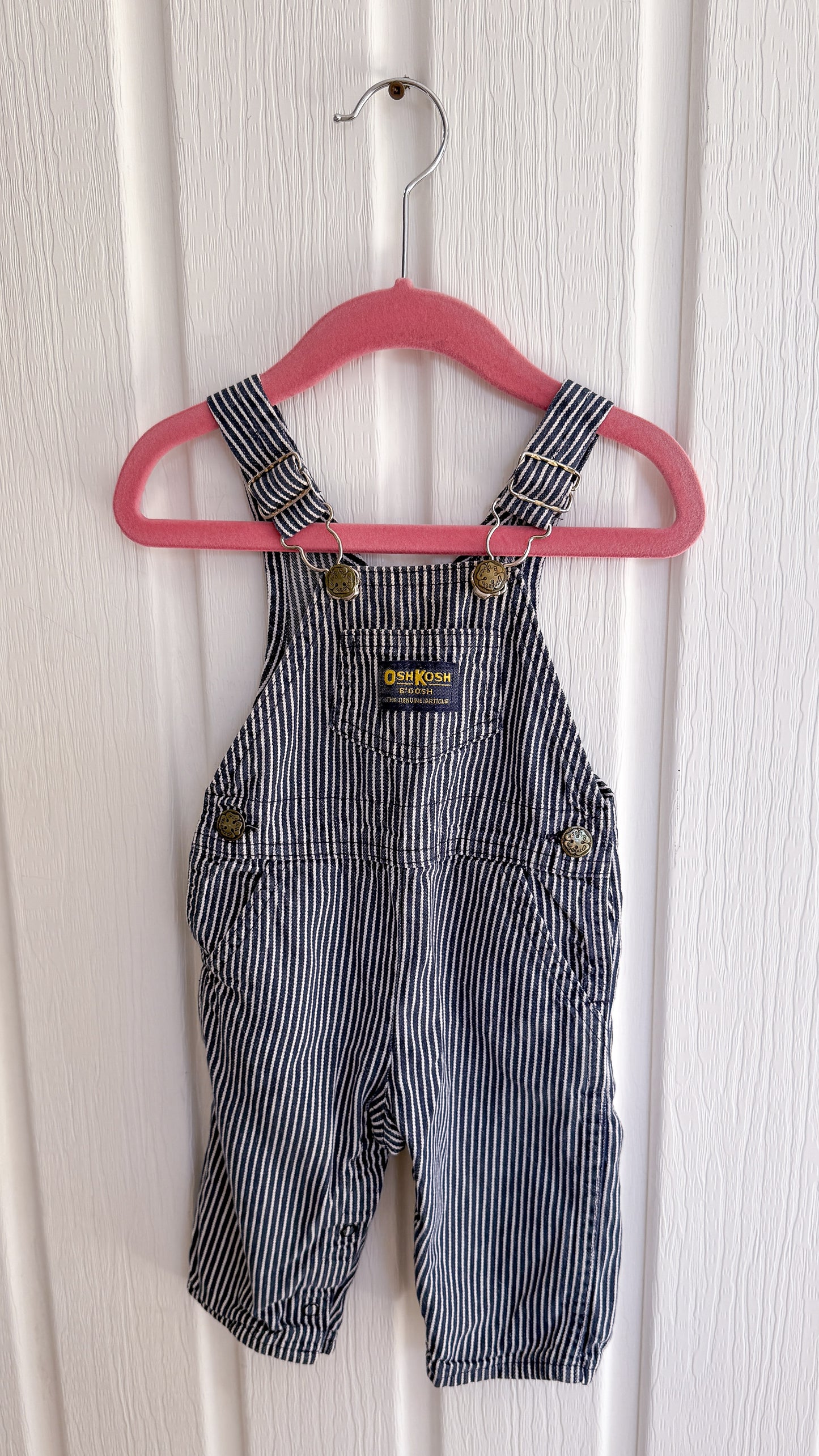 Enfants- salopette en jeans rayé Oshkosh- 6/9m