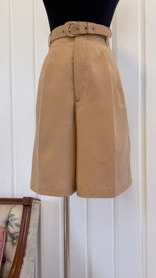 Bermuda beige à ceinture- medium