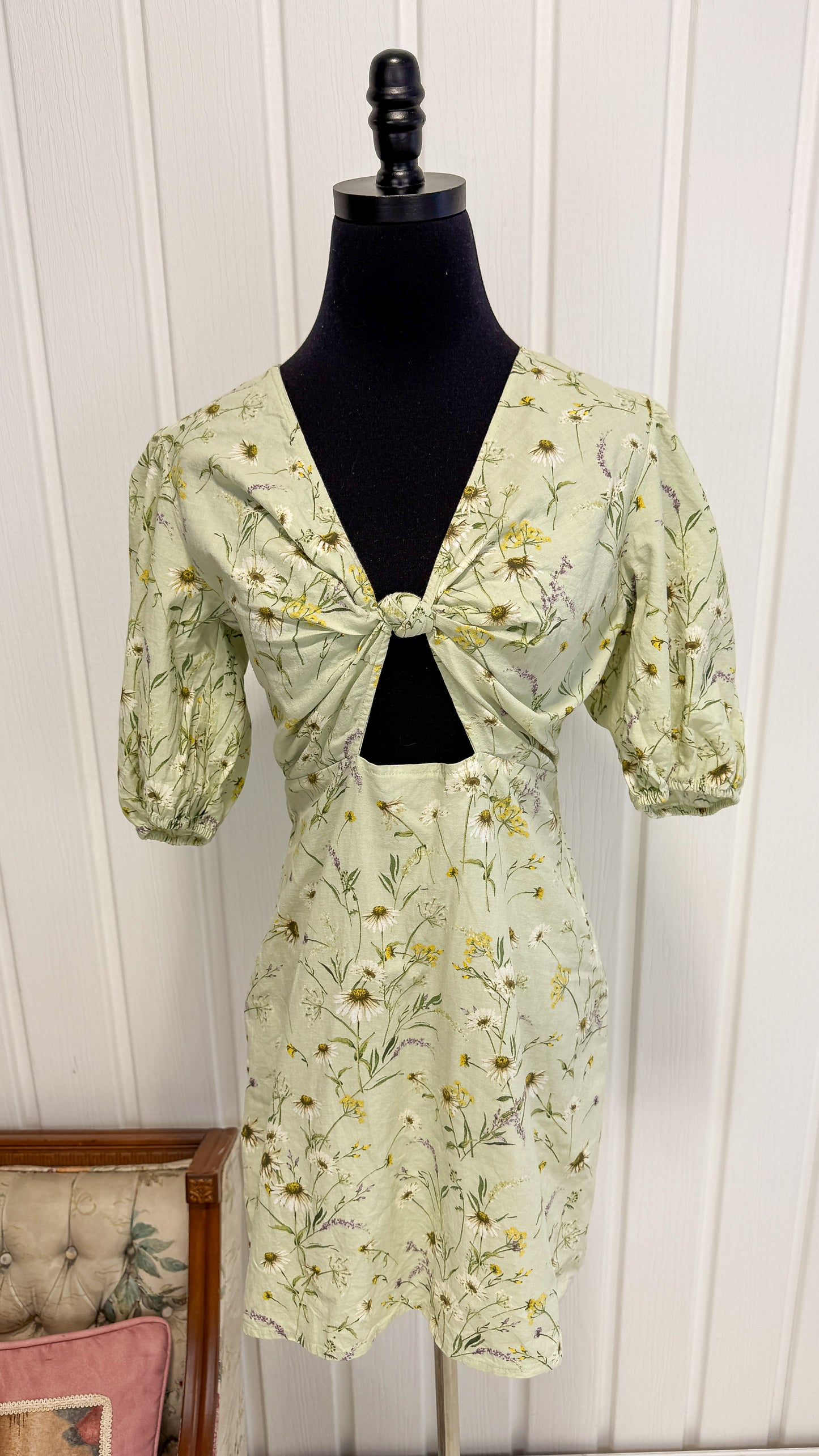 Robe en lin verte fleurie - small