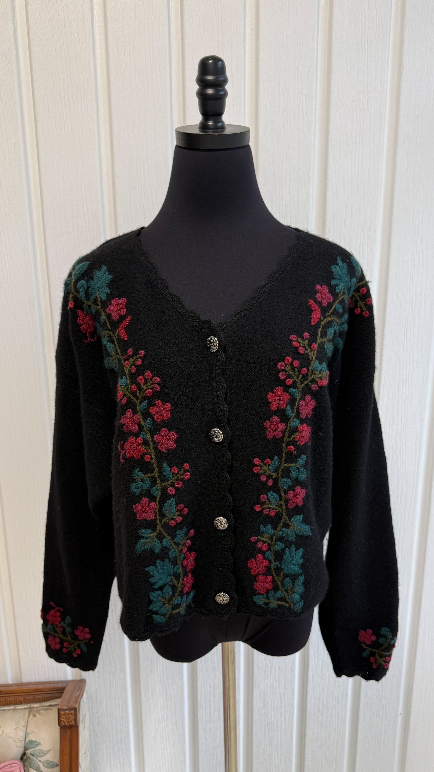 Cardigan tricot lainage noir fleuris- large