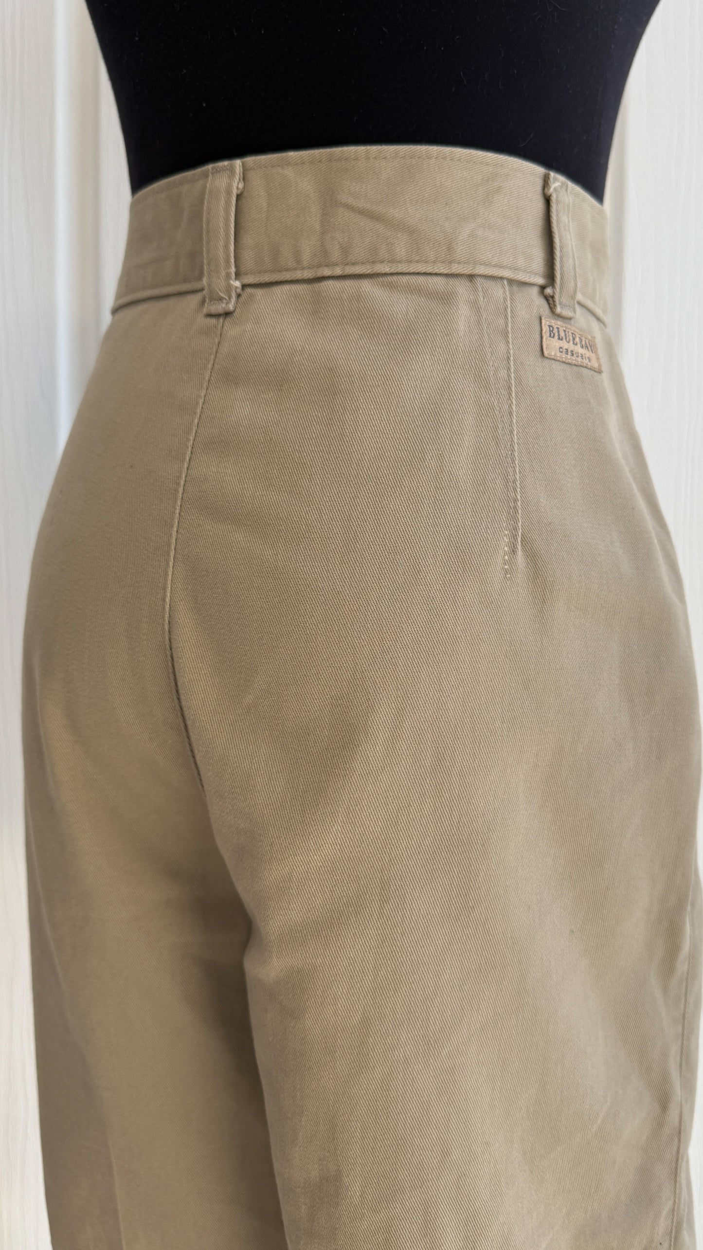 Bermuda beige à plis- small