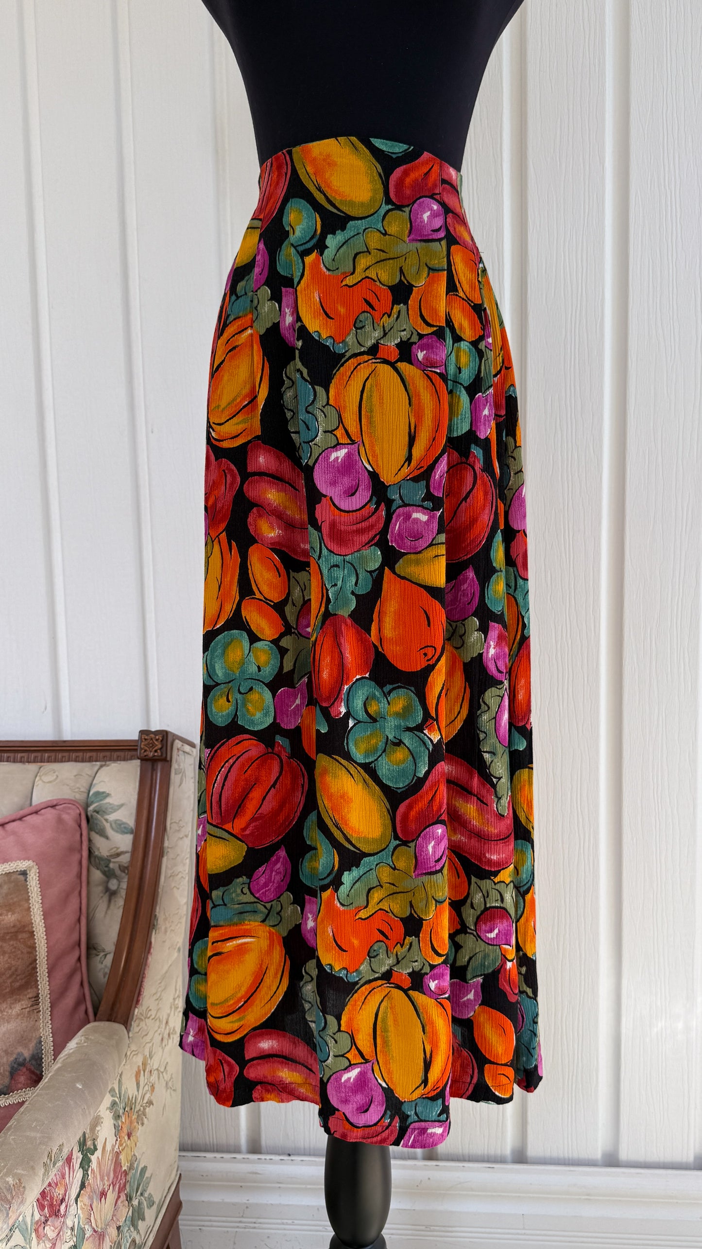 Black skirt with vegetable print - medium