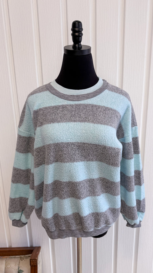 Chandail en polar rayé bleu et gris- small