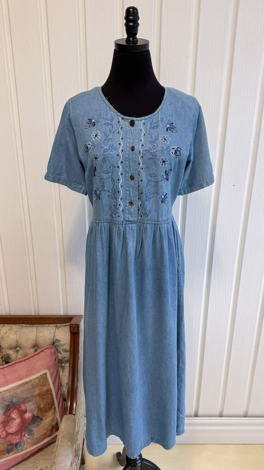 Robe en denim brodée- medium