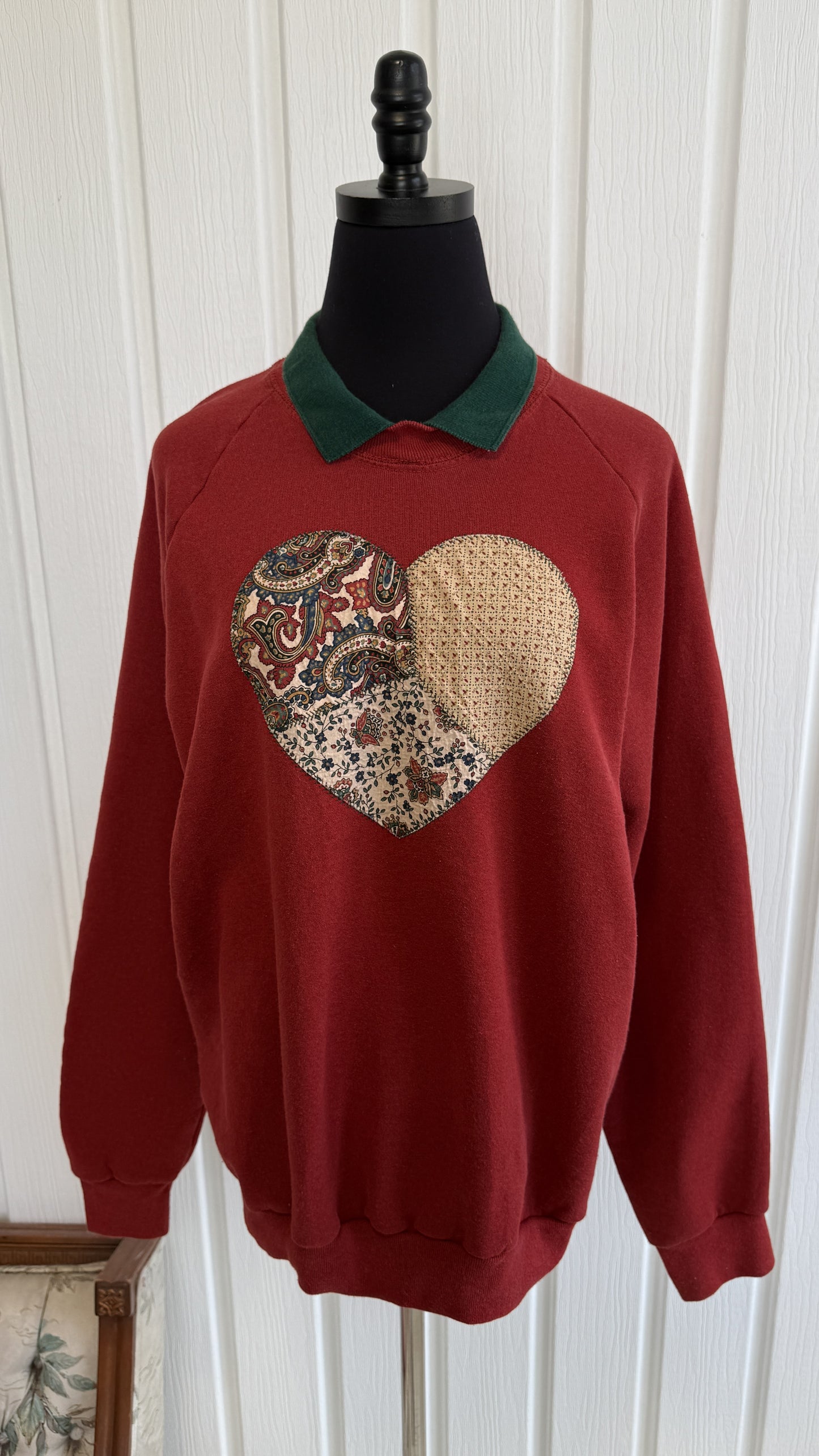 Chandail crewneck rouge coeur- large