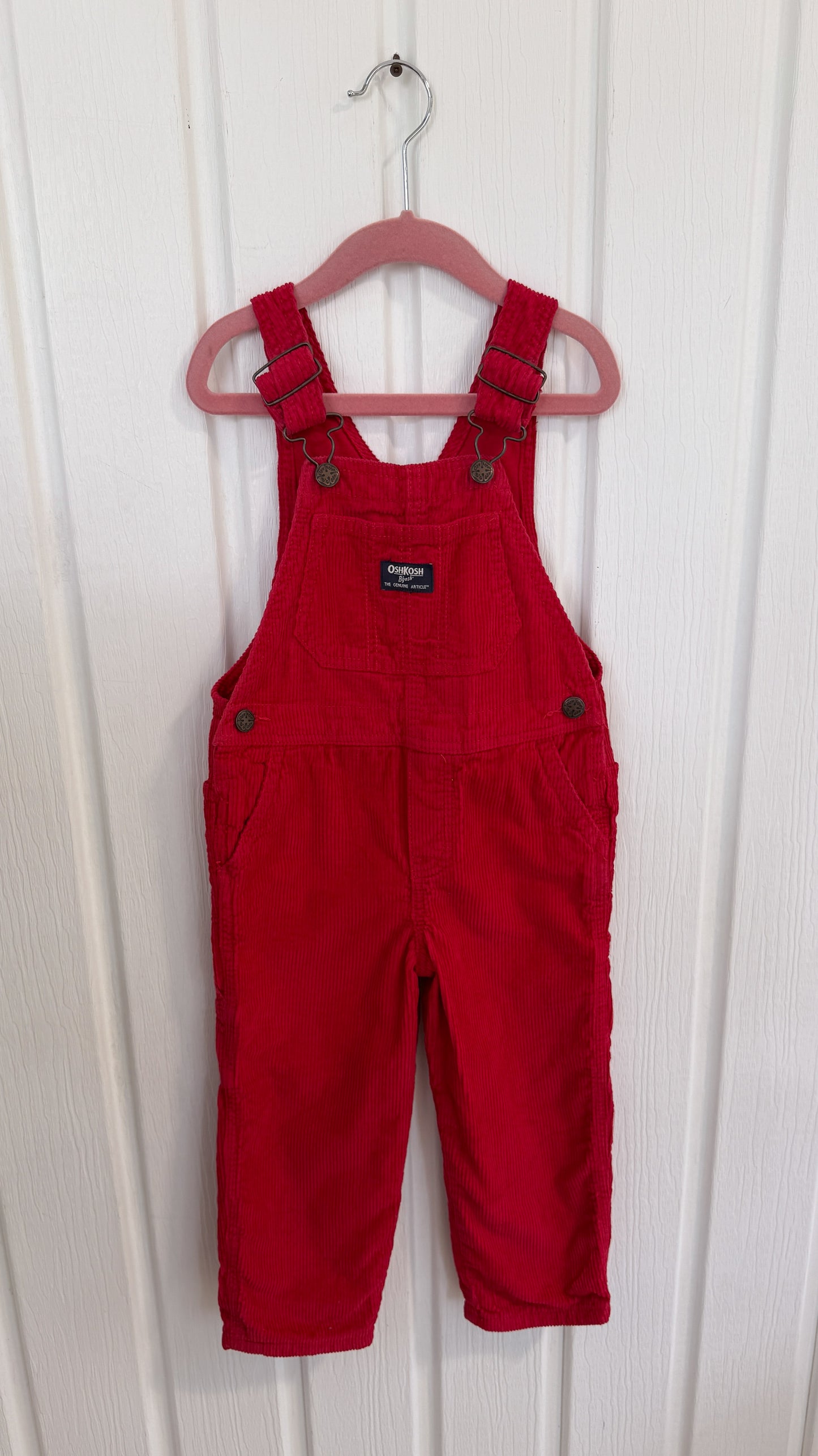 Enfants- salopette en corduroy rouge Oshkosh- 3T et 4T