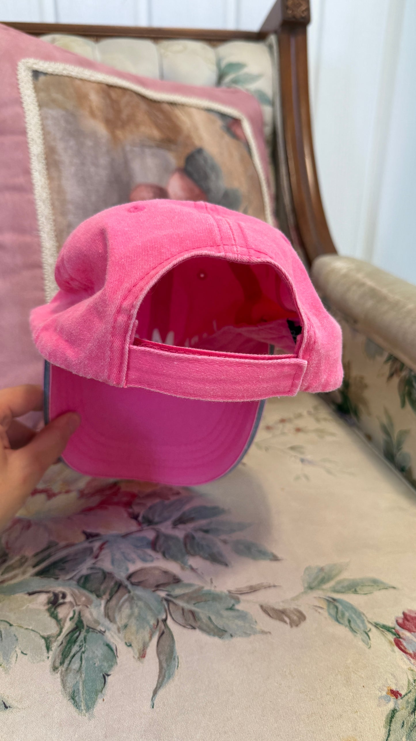 Casquette rose Cape Mayniac