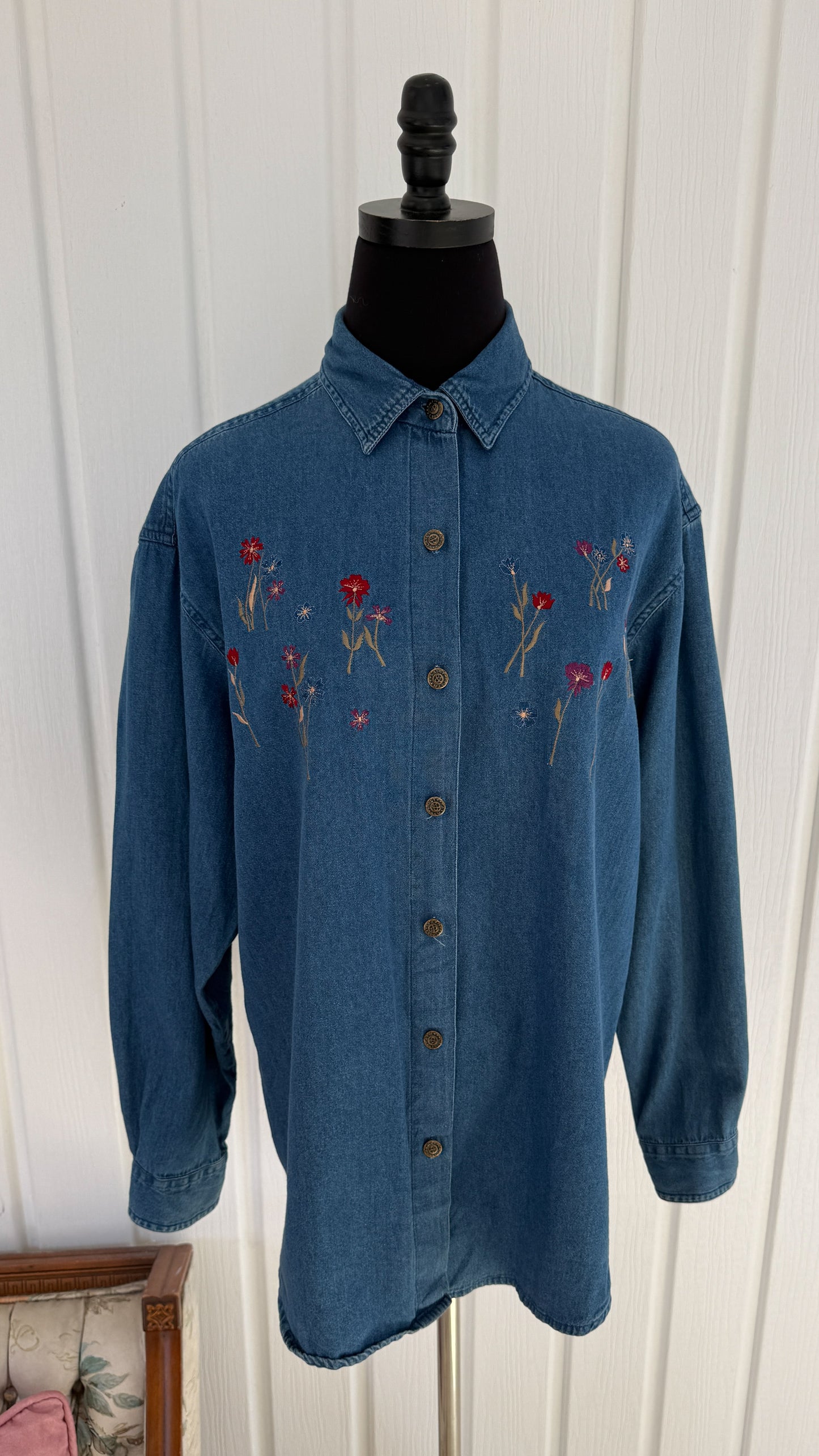 Chemisier en denim fleuris- large