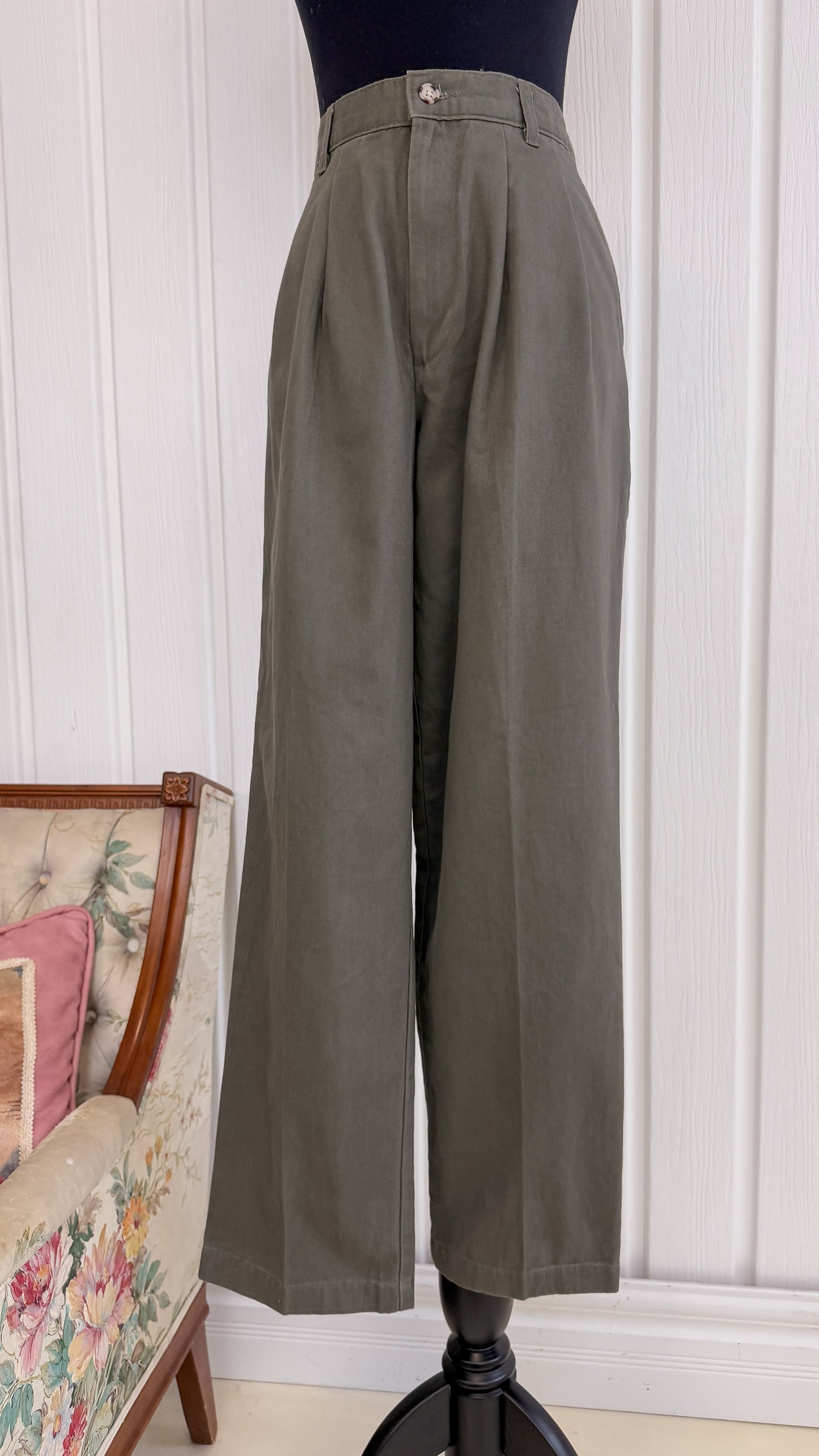 Grey/khaki pleated pants - medium