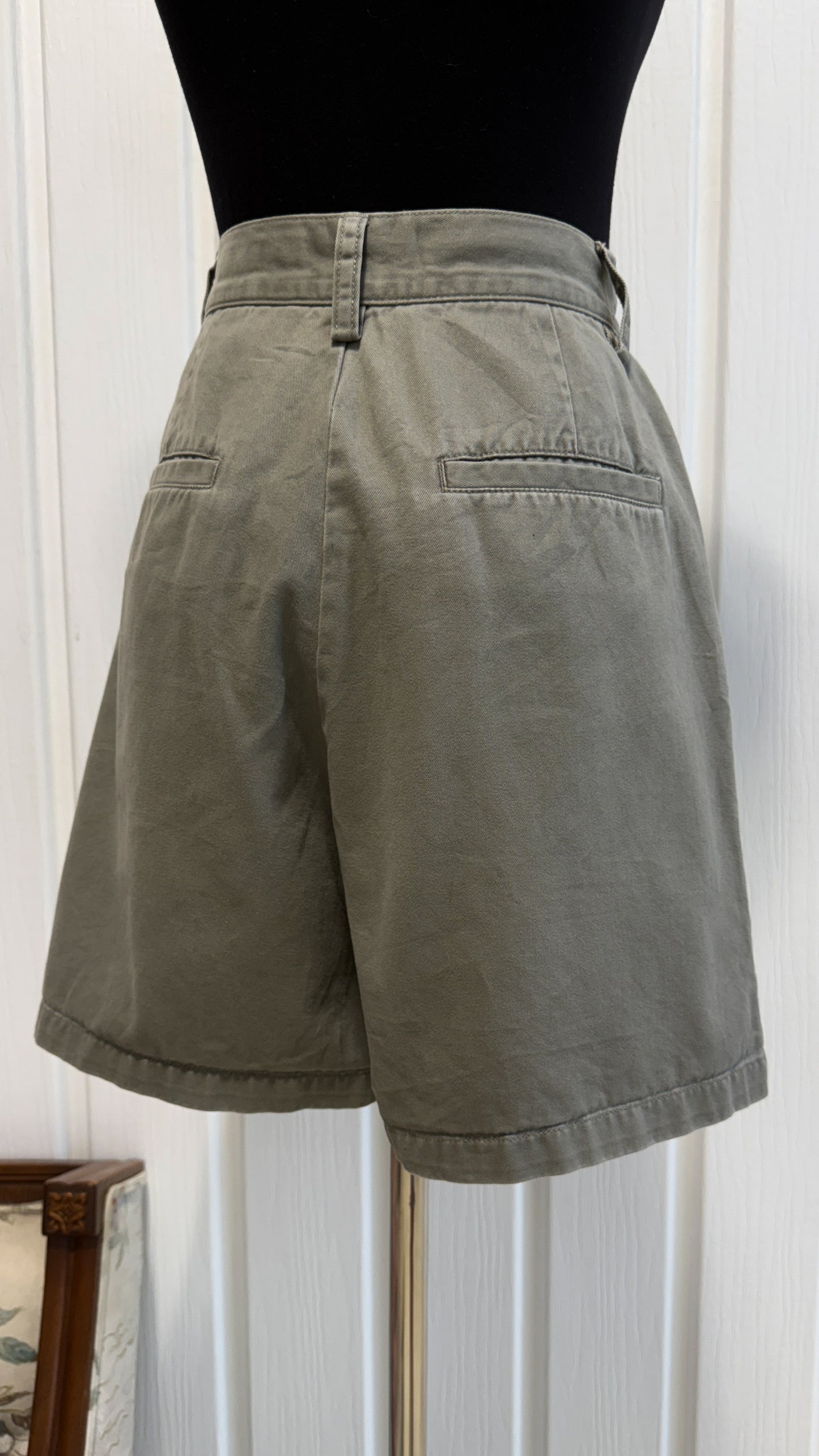 Shorts taupe Eddie Bauer- small
