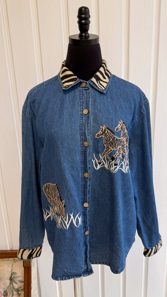 Chemisier en denim brodé zèbre- large