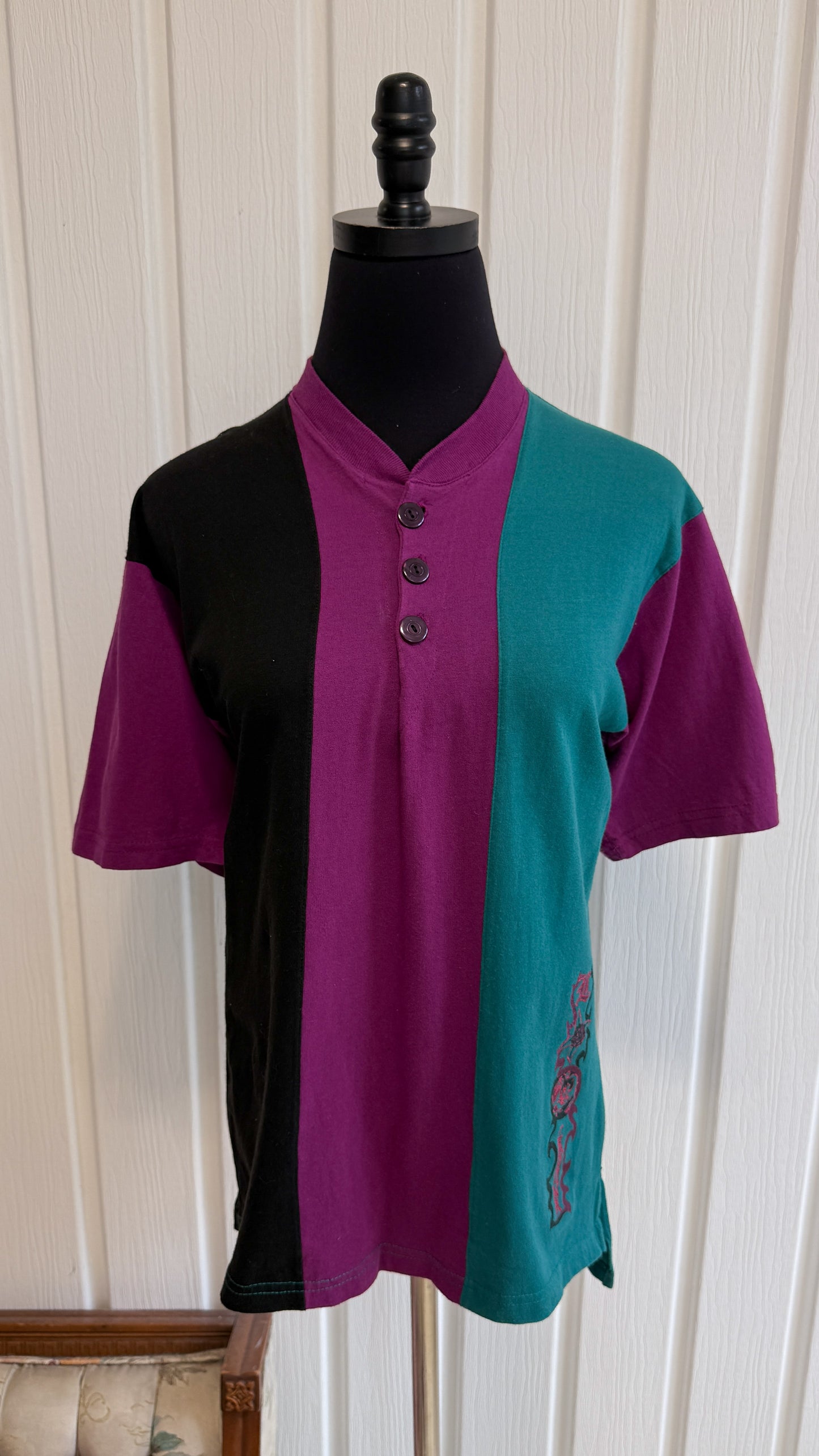 T-shirt mauve,turquoise et noir- small