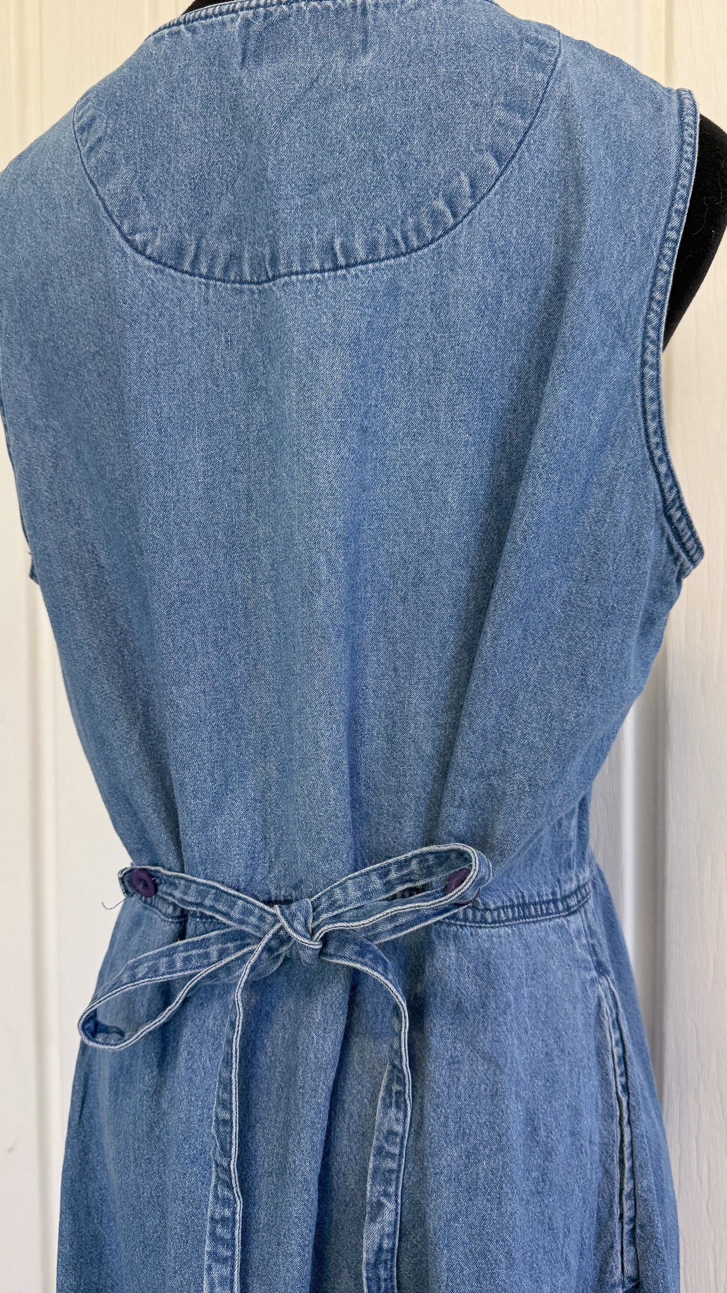 Robe en jeans brodée- large