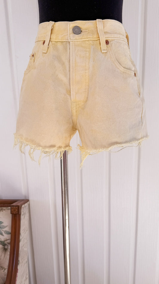 Levi's pale yellow denim shorts - small