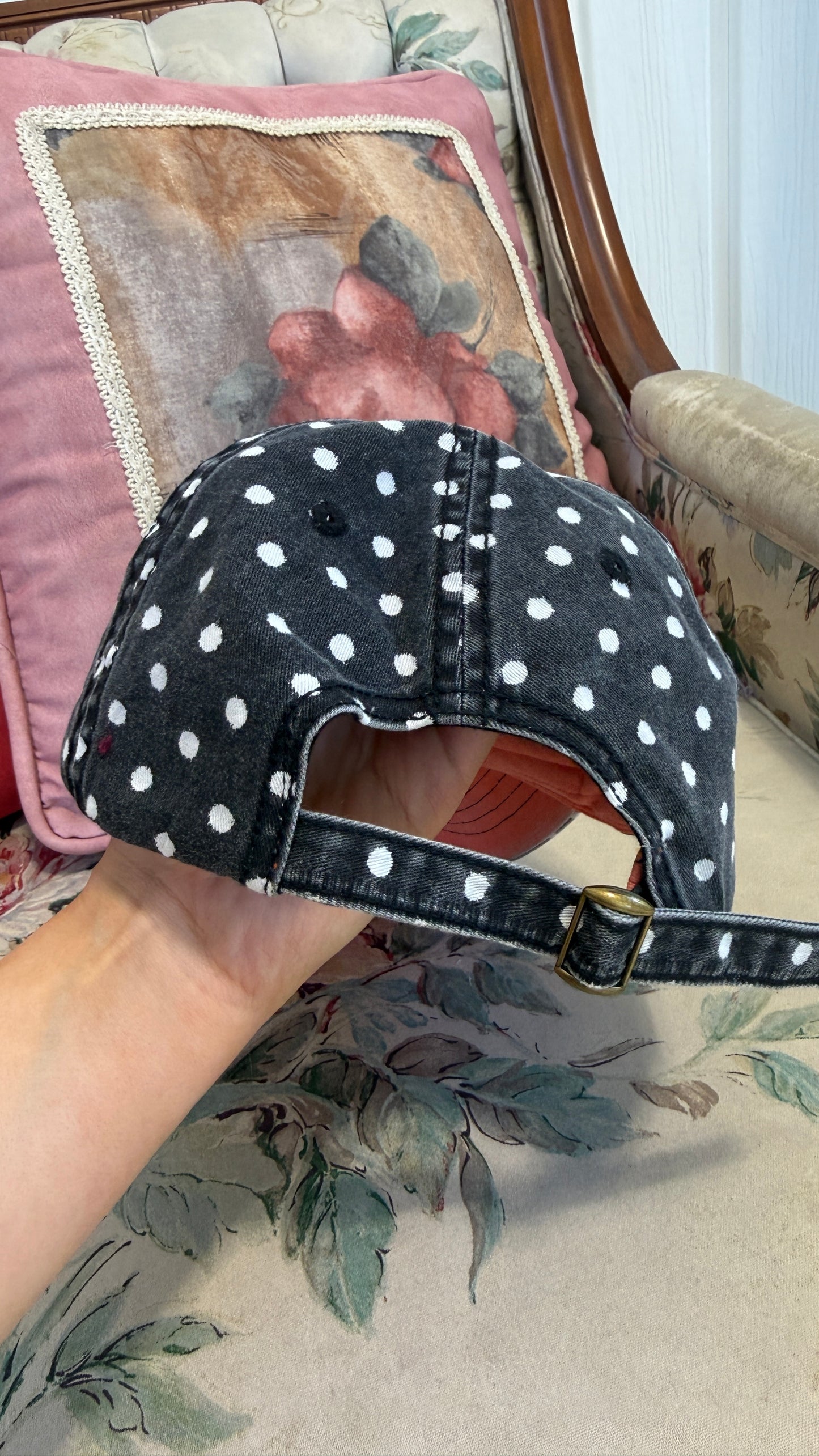 Casquette noir à pois