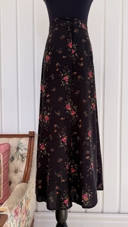 Jupe noire fleurie rose à boutons- medium