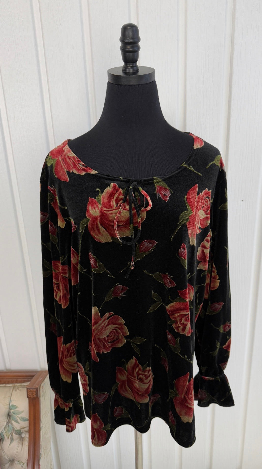 Floral velvet sweater - x-large