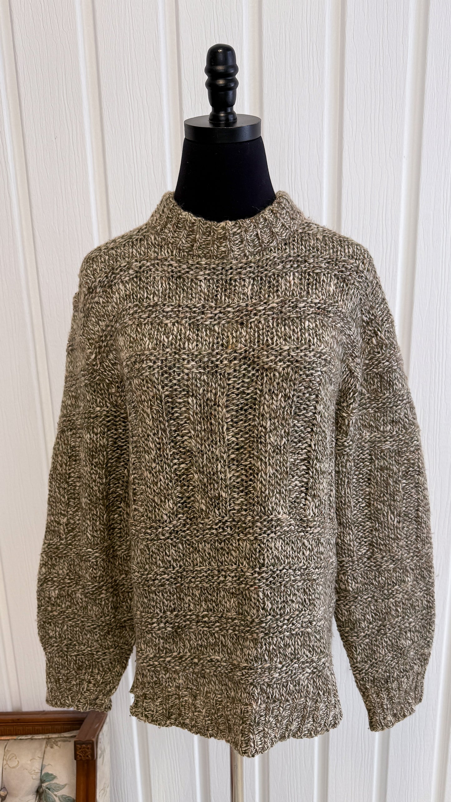 Chandail tricot moucheté vert et brun- medium