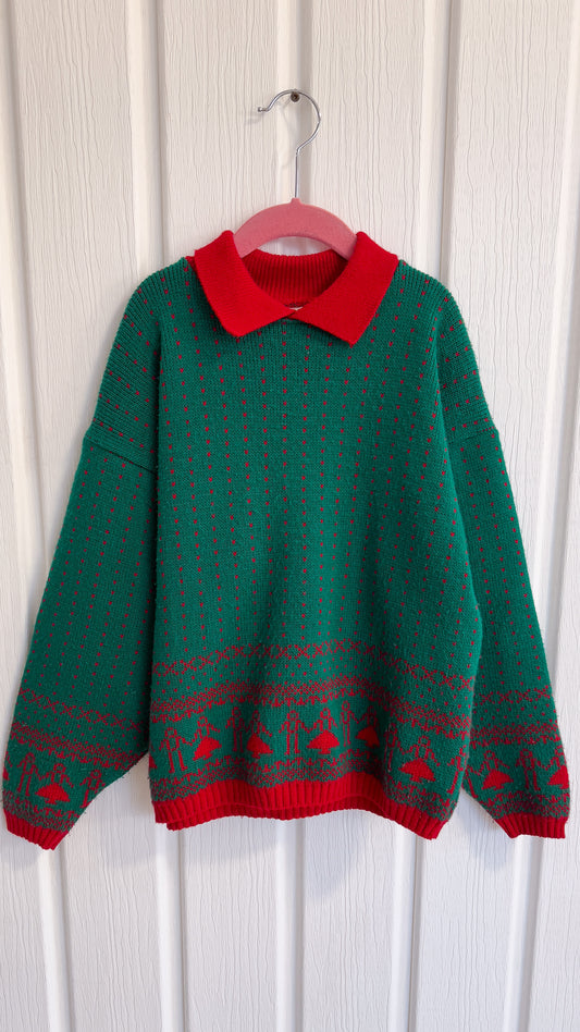 Children - Green and red knitted sweater - 10 years old