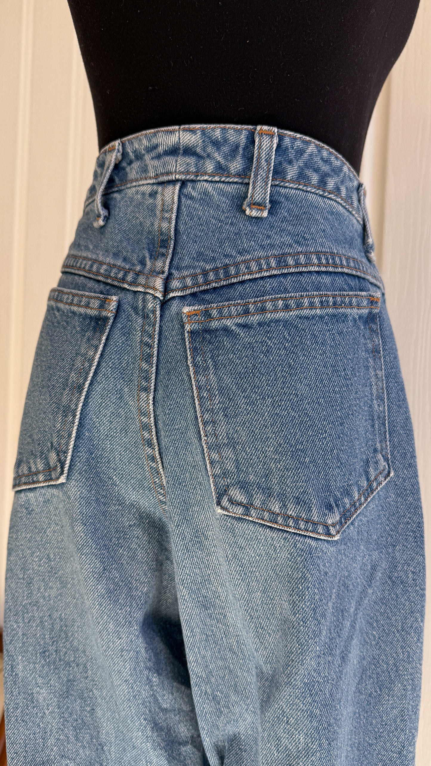 Jeans mom Ands end- small