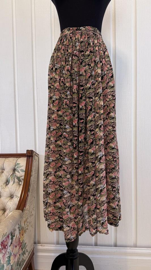 Jupe noire fleurie rose ,beige et vert- medium