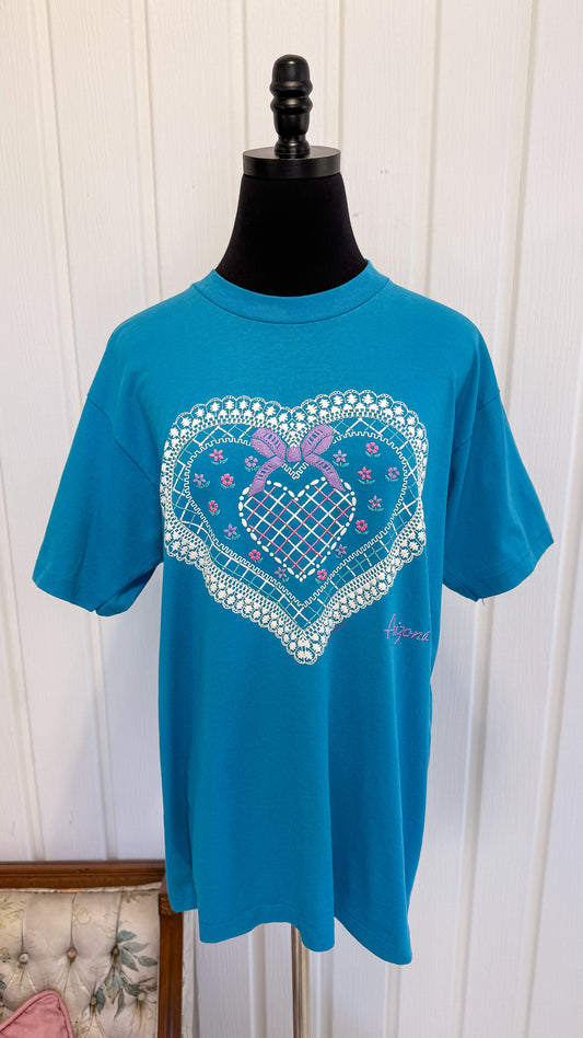 T-shirt bleu coeur en dentelle- medium