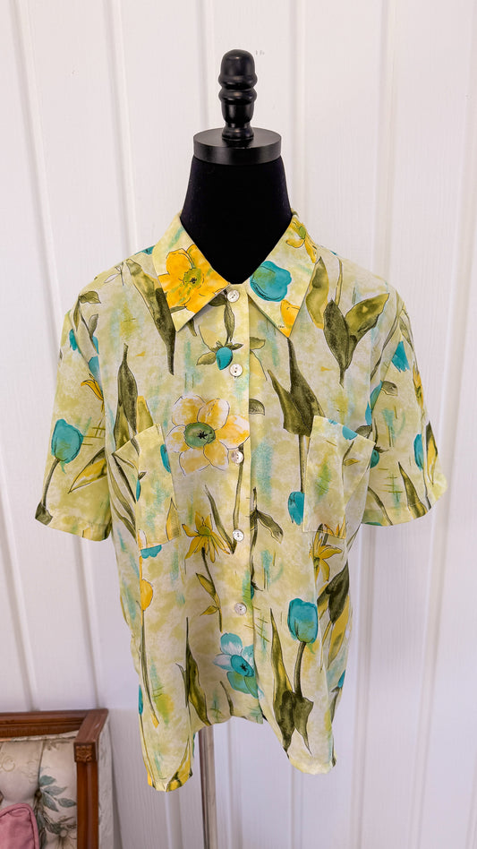 Chemisier vert fleuris jaune et bleu- large