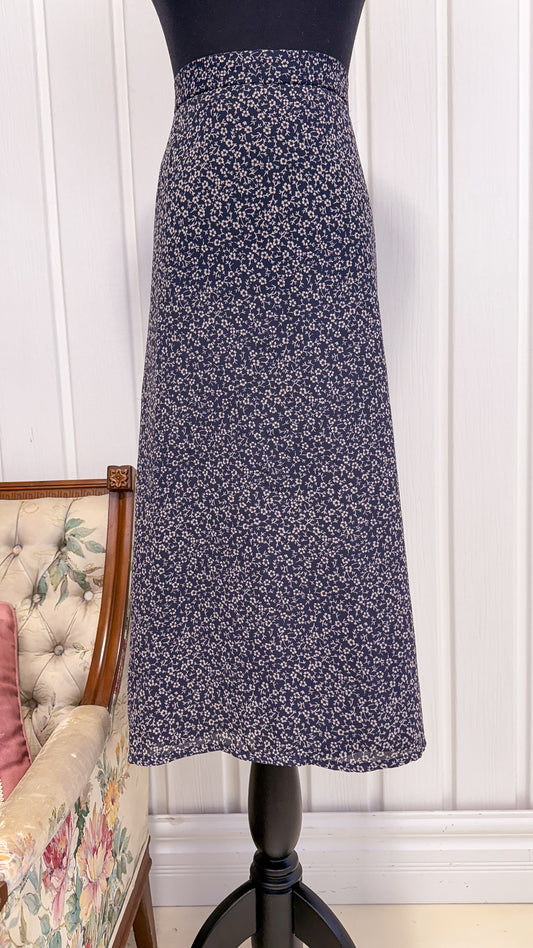 Beige floral blue skirt - plus size