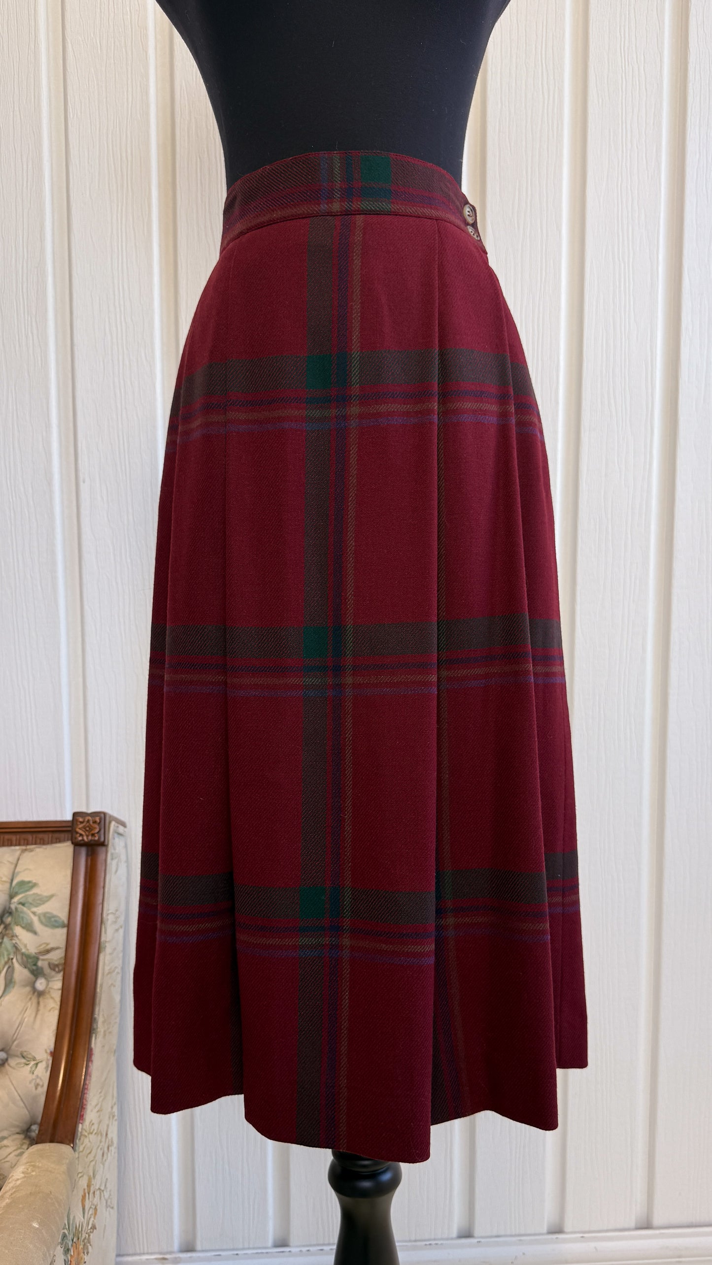 Jupe en lainage rouge carreauté- small