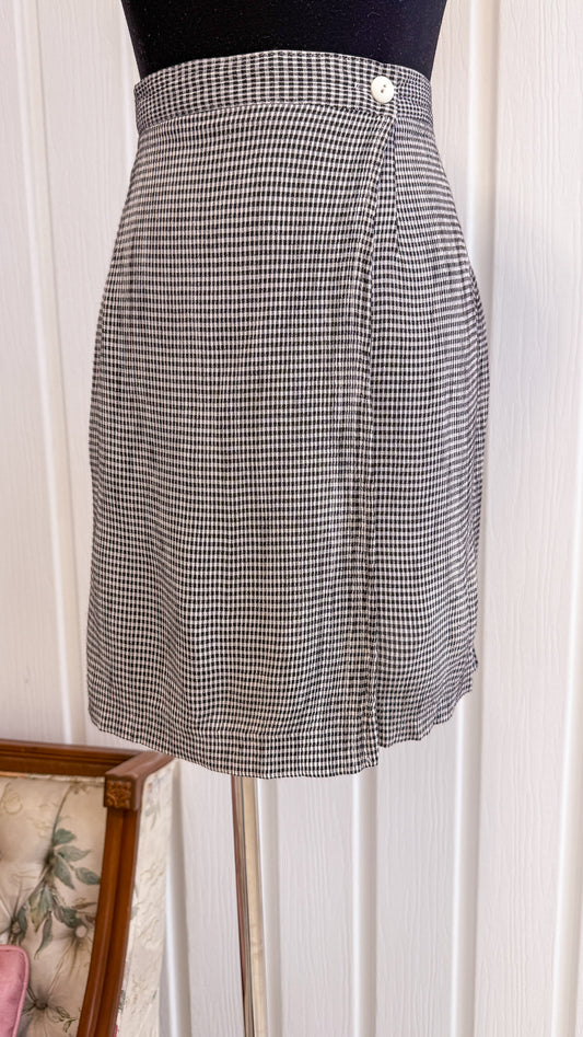 Black and white plaid skirt-shirt - small