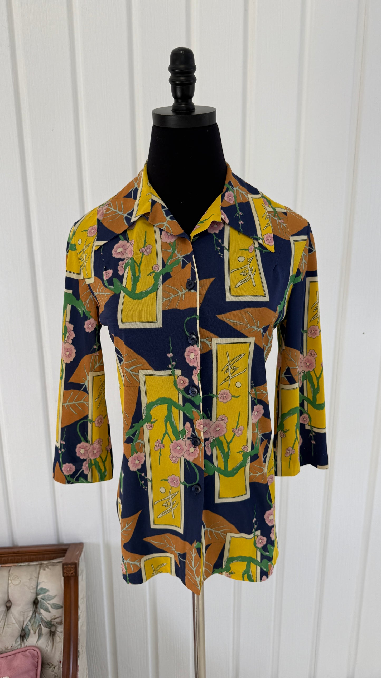 Chemisier fleurie année 70- small