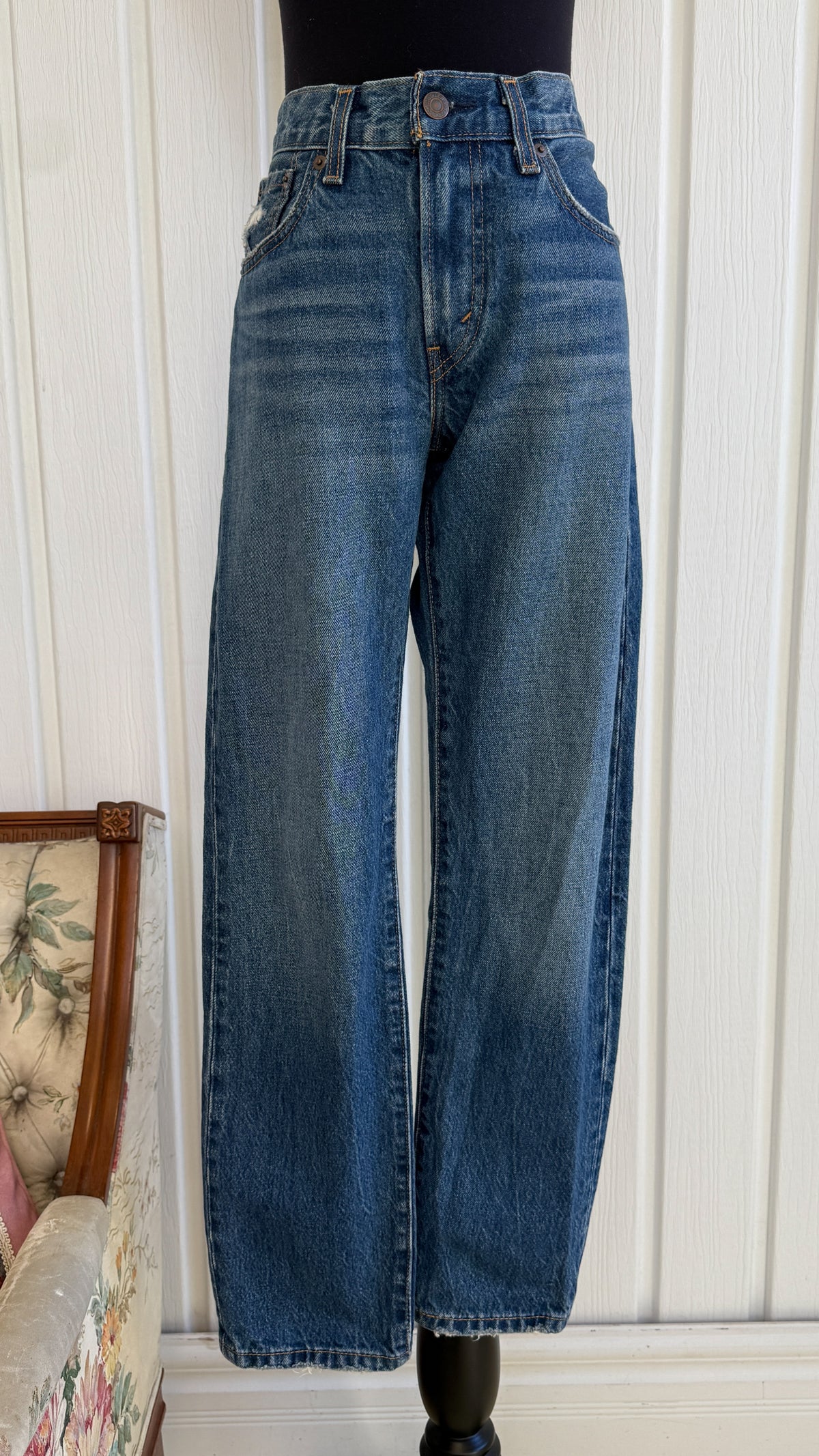 Jeans foncé Levis droit- small
