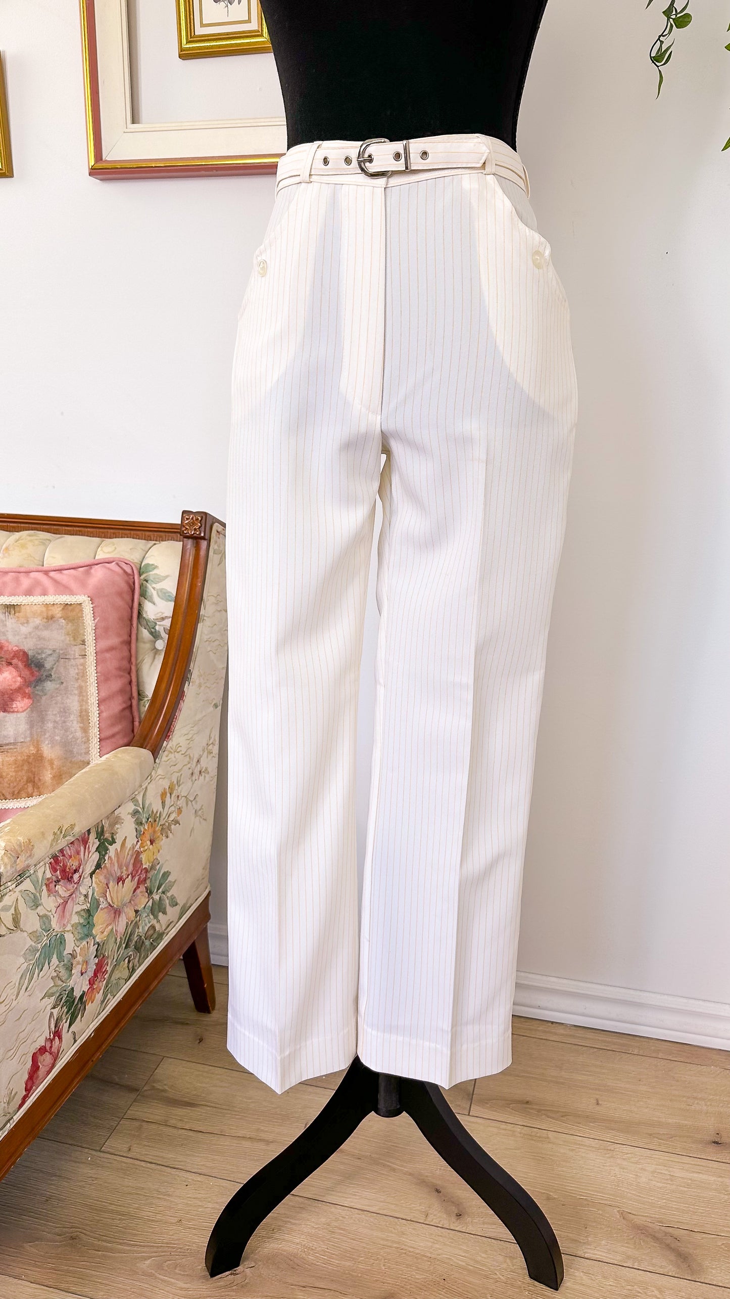White pants with yellow stripes - small