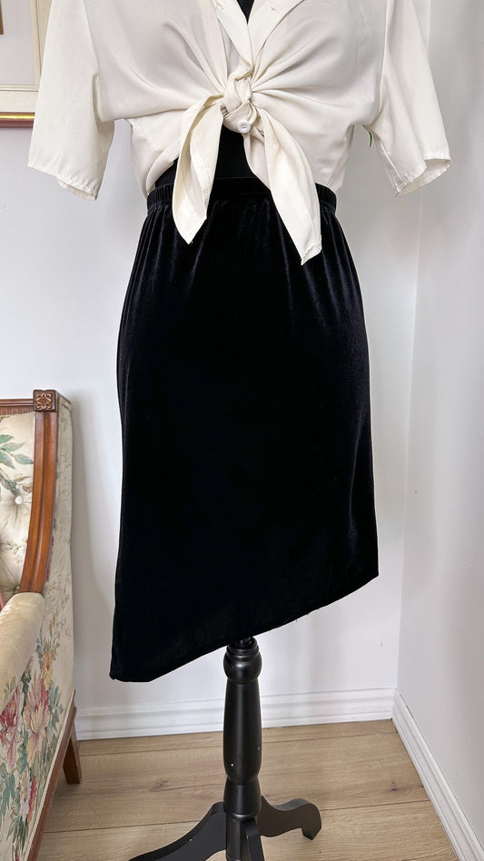 Black asymmetrical velvet skirt - plus size